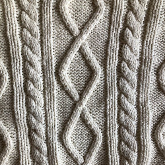 New Kid's GAP Off-White Cable Knit Sweater - Picture 8 of 8